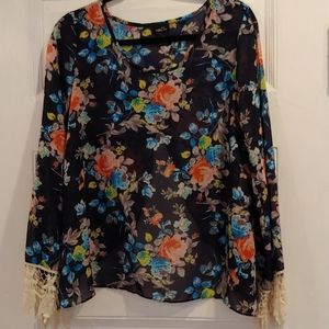 Rue 21 flower top
